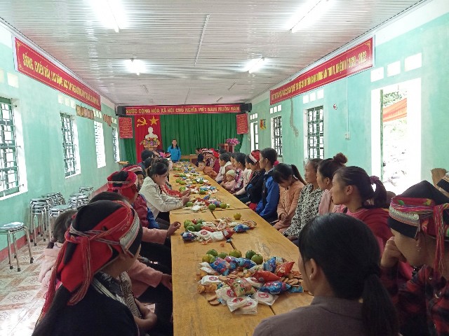 Các Chi Hội phụ nữ trên địa bàn xã tổ chức tọa đàm, ôn lại ý nghĩa lịch sử, kỷ niệm 90 năm ngày thành lập Hội LHPN Việt Nam